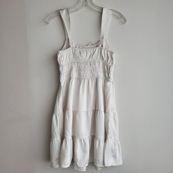 NWT Aritizia Satin Dress Sunday Best Martine Light Birch Small - Picture 8 of 10